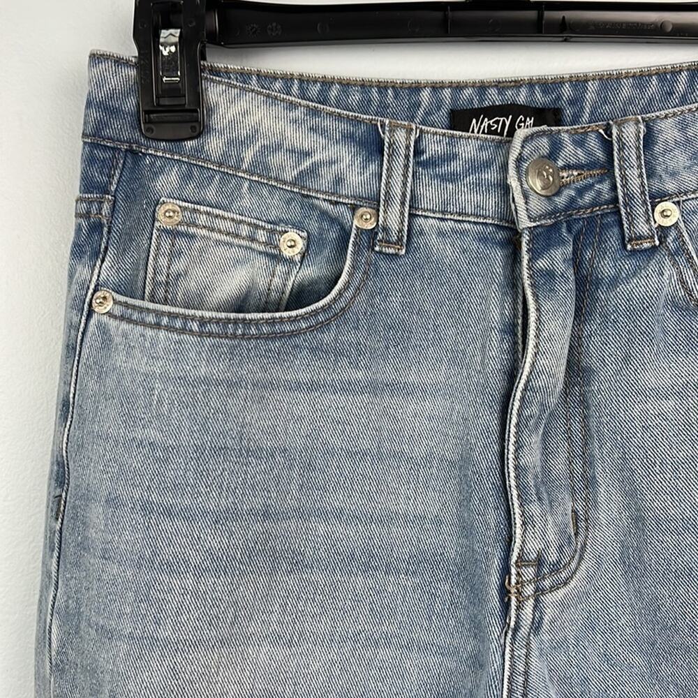 Nasty Gal heavily distressed high waisted jeans - Picture 3 of 12